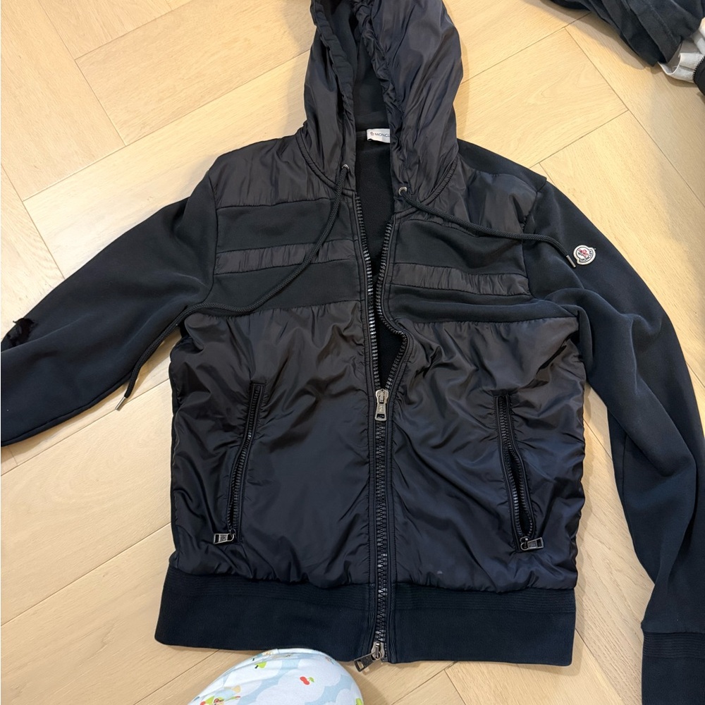 Moncler Black Bomber Jacket with Hood 100 percent autunitic